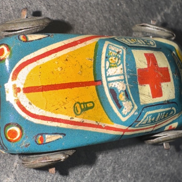 Vintage 1950s Miniature Tin Ambulance/taxi Car Japan 1 3/4" Long. 3‎  Cars Total - Picture 6 of 9